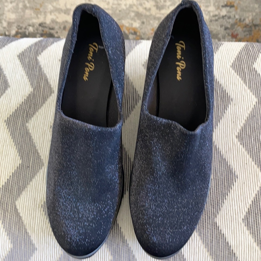 Wedge shoes